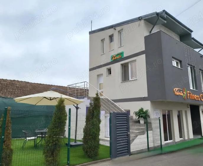 Spațiu comercial, de 115 mp, în Zăvoi