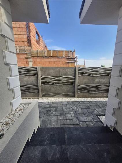 Duplex cu 3 camere cu Teren 315 Mp în Moșnița Nouă