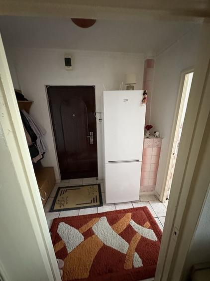 Apartament cu 2 camere semidecomandat în Mărăței