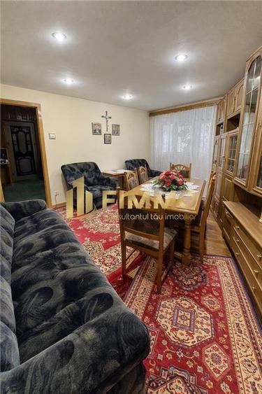 Apartament cu 4 camere decomandat în George Enescu
