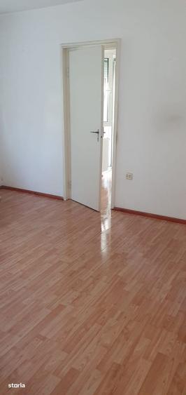 Vand apartament cu 2 camere cartier Nufarul 1 - 5