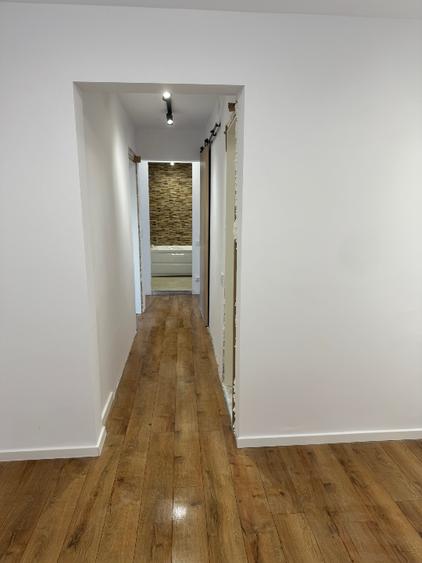 Apartament cu 3 camere decomandat în Ștefan cel Mare