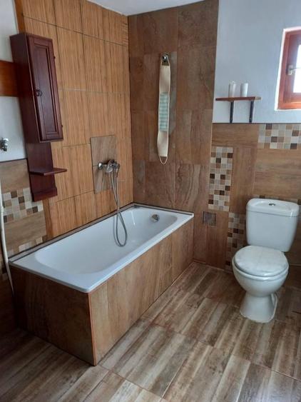 Casă cu 4 camere în Tamași