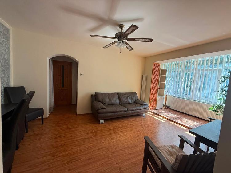Apartament cu 2 camere semidecomandat în Central