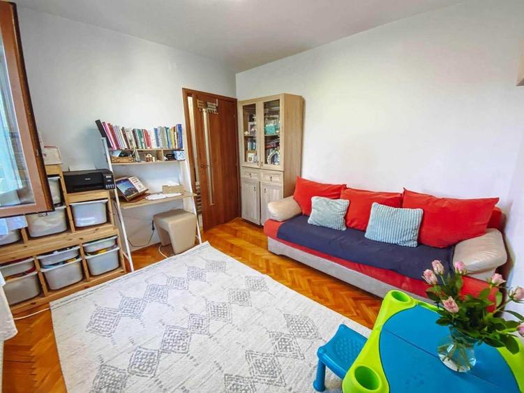 Vand Apartament 2 camere Gheorgheni, langa Piata Hermes - 2