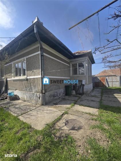Casă cu 3 camere cu Teren 418 Mp în Central
