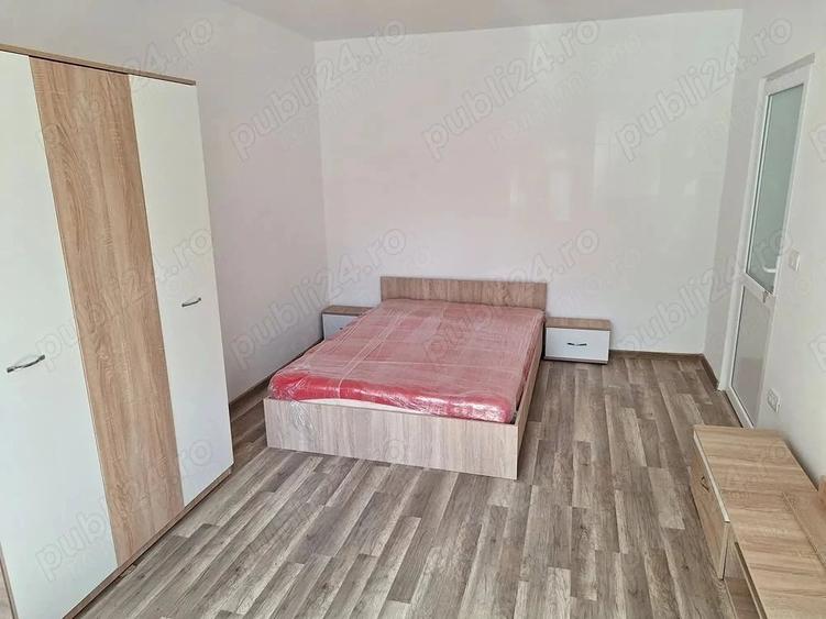 Garsonieră decomandată, mobilată în Girocului