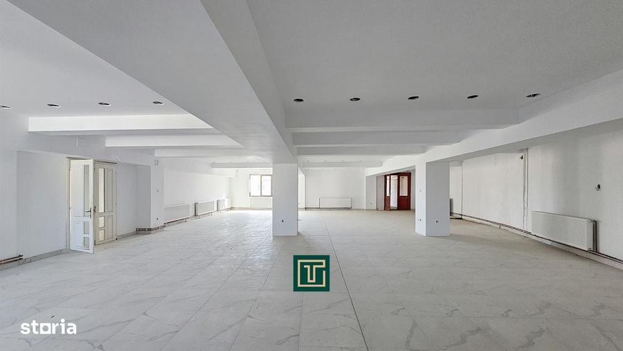 Apartament cu 4 camere în Central
