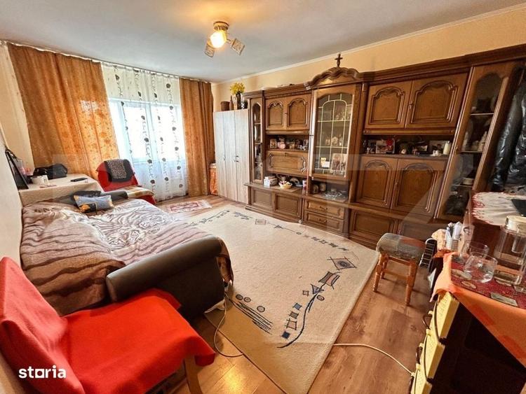 Apartament cu 3 camere decomandat în Tomești