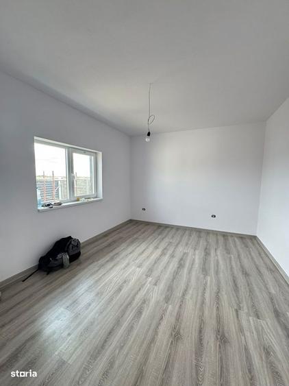 Duplex pe parter 3 CAMERE 2 bai 112.000 - 1