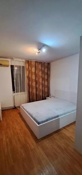 Apartament cu 4 camere decomandat, mobilat în Rahova