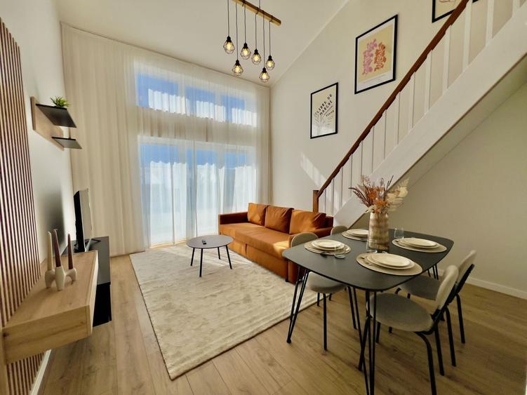 Penthouse cu 4 camere decomandat, mobilat în Exterior Vest