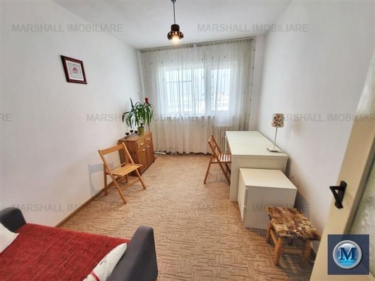 Apartament cu 3 camere decomandat, mobilat în B-dul București