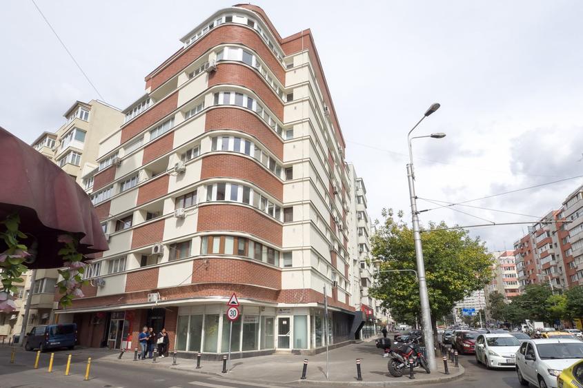 Calea Mosilor, Metrou Obor, renovat total, liber, bloc reabilitat - 1