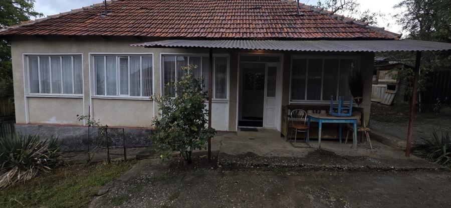 Casă cu 3 camere în Sântandrei