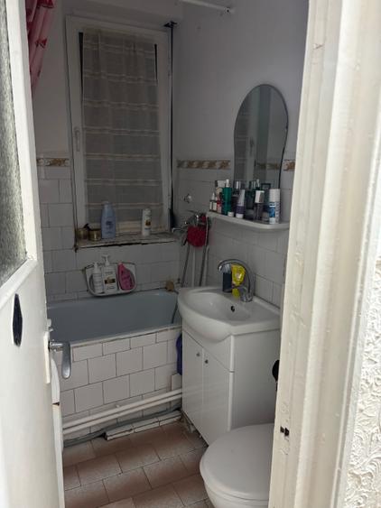 Apartament cu 2 camere în Micro 19