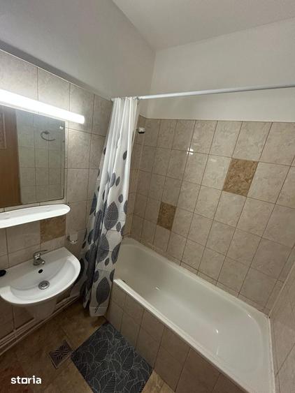 Apartament cu 2 camere decomandat în Bularga