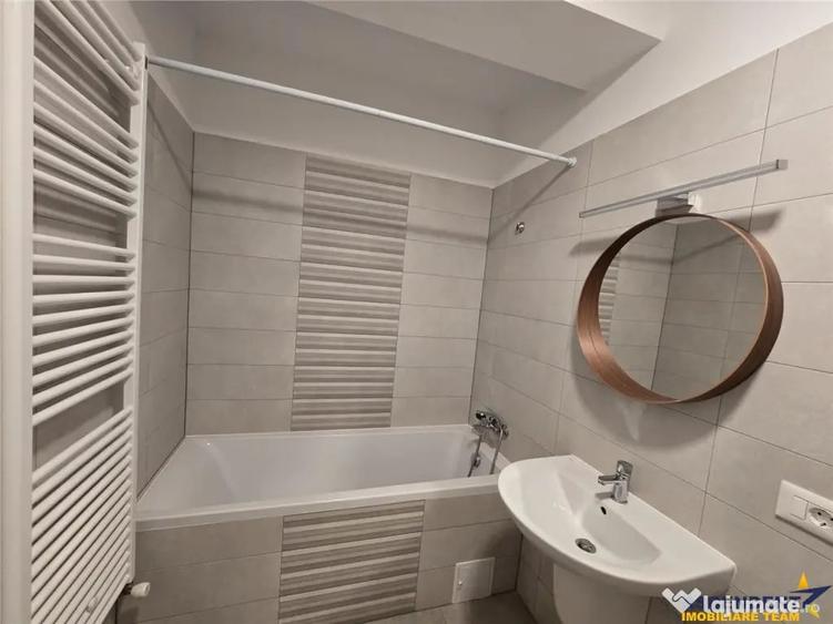 Apartament cu 2 camere decomandat în Noua