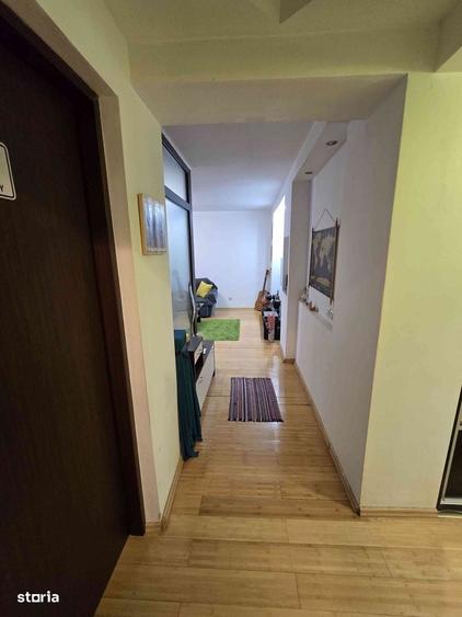Apartament cu 2 camere decomandat în Valea Ialomiței