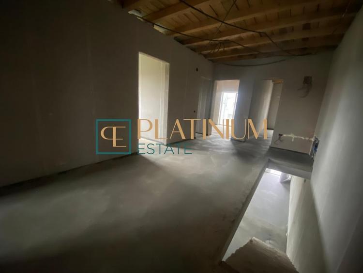 Duplex cu 4 camere cu Canalizare în Dumbrăvița