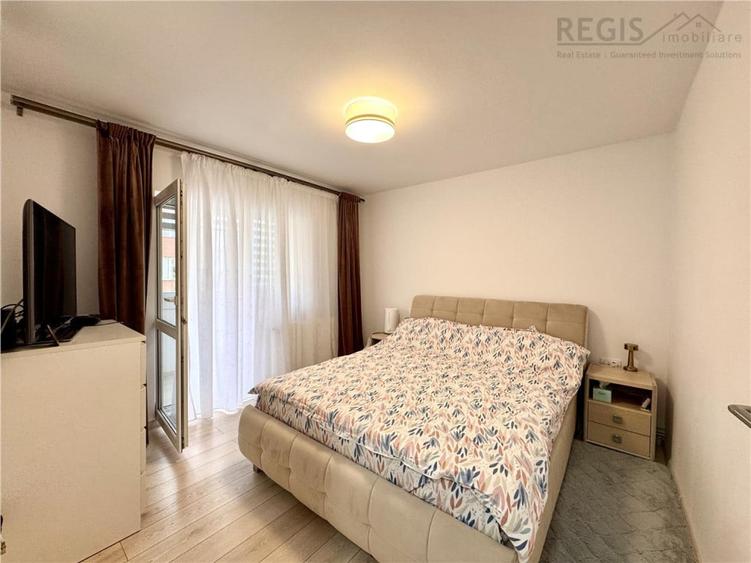 Apartament cu 3 camere decomandat în Triaj