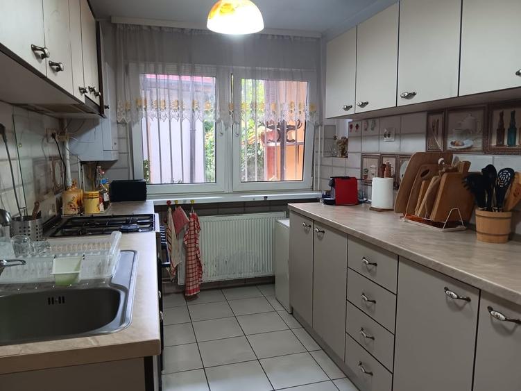 Casă cu 3 camere cu Teren 317 Mp în Colentina