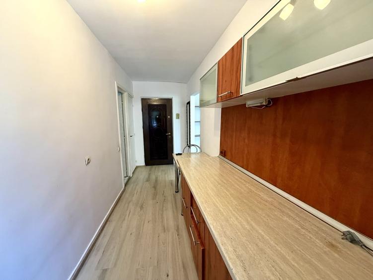 Garsonieră decomandată în Nord