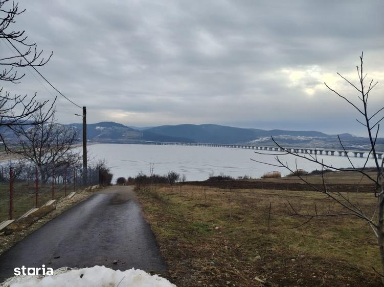 Teren de 4000 mp, în Suplacu de Barcău