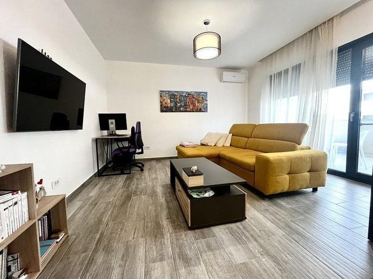 Apartament cu 2 camere decomandat în Dumbrăvița — fotografia 2