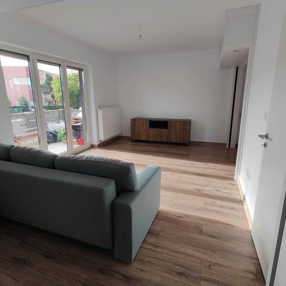 Apartament cu 2 camere decomandat în Avantgarden