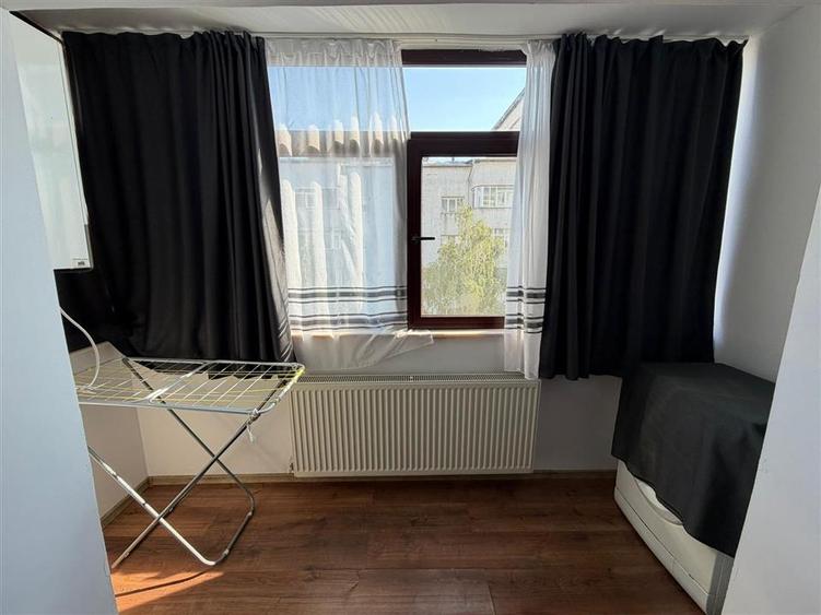 Apartament 2 camere, zona Piata Moldovei, etaj 5 - 11