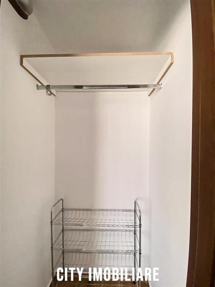 Apartament cu 3 camere semidecomandat, mobilat în Gheorgheni