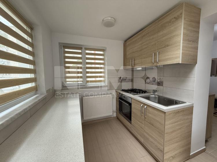 Apartament cu 2 camere semidecomandat, mobilat în Central