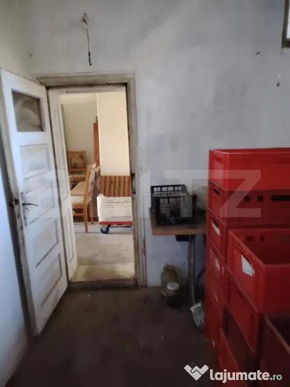 Casă cu 3 camere cu Teren 3900 Mp în Luna
