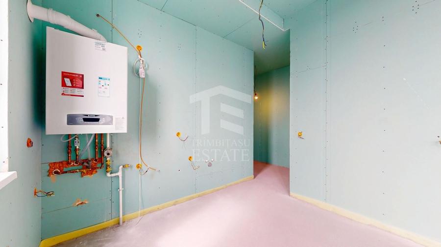 Apartament cu 4 camere nedecomandat în Theodor Pallady