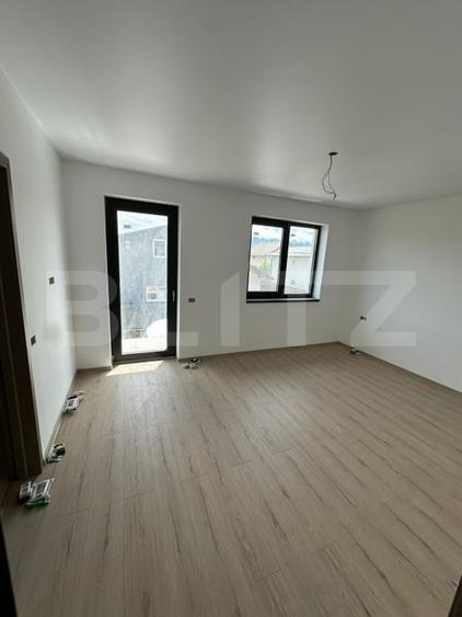 Duplex cu 5 camere cu Teren 220 Mp în Tărlungeni