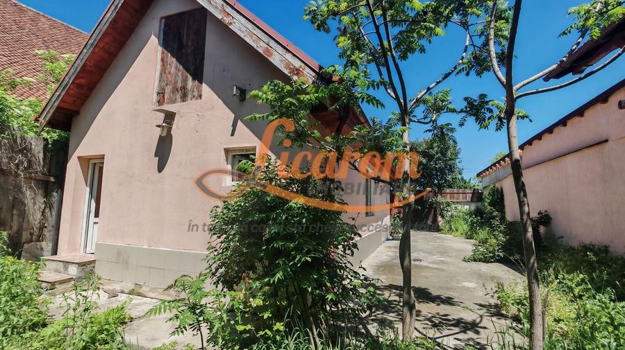 Casă individuală cu 2 camere cu Canalizare în Cristian