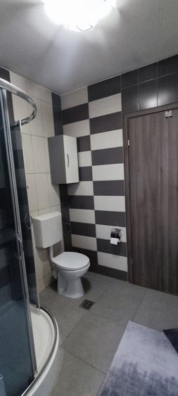 Apartament cu 2 camere decomandat, mobilat în Văcăresti