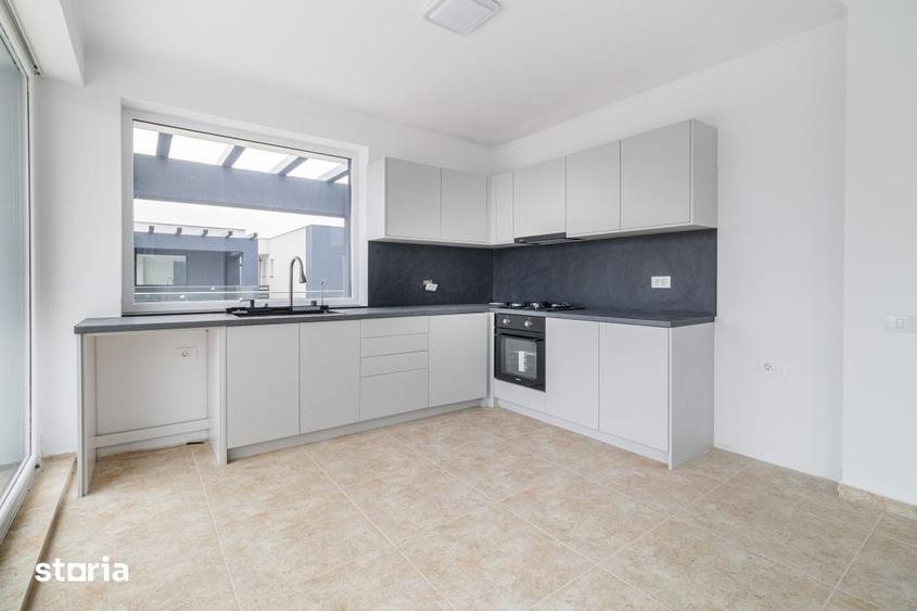 Apartament cu 5 camere în Adunații-Copăceni