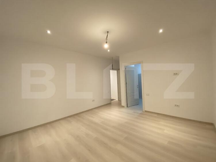 Duplex cu 4 camere cu Canalizare în Moșnița Nouă
