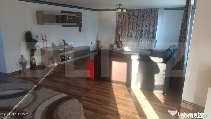 Casă cu 5 camere cu Teren 800 Mp în Central