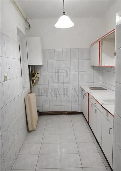 Garsonieră decomandată, mobilată în Aradului