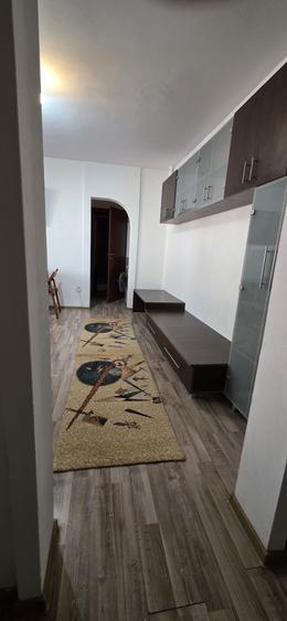 Apartament cu 2 camere semidecomandat în Exterior Vest