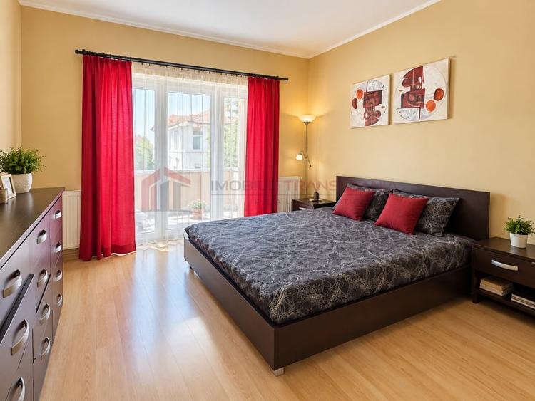 Apartament cu 4 camere decomandat în Florești