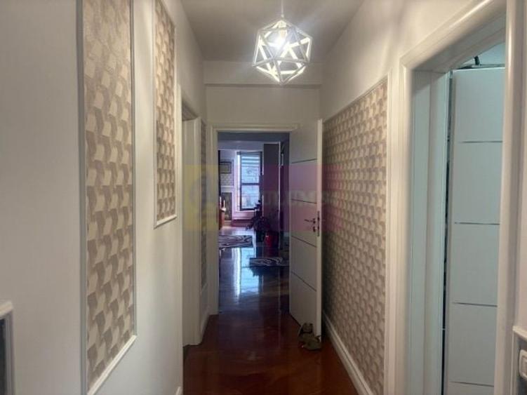 Apartament cu 4 camere decomandat, mobilat în Titan