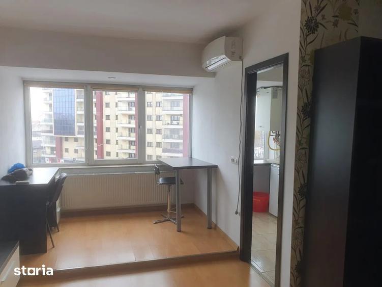 Garsonieră decomandată în Județean