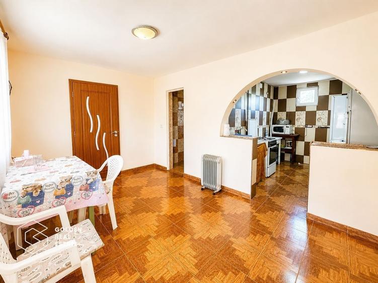 Casă individuală cu 5 camere cu Teren 1578 Mp în Șiria