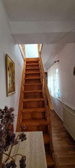 Casă cu 5 camere cu Teren 455 Mp în Central