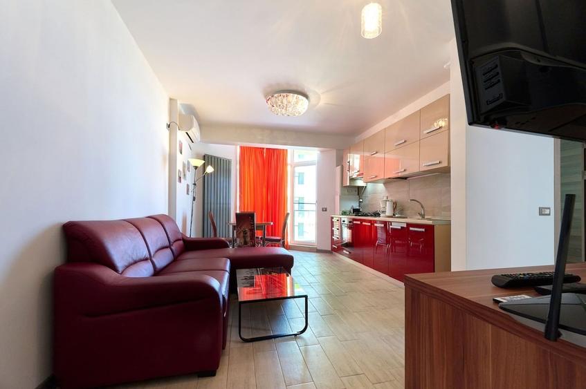 Apartament cu 3 camere decomandat în Mamaia-Sat