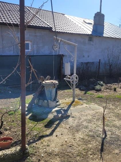 Casă individuală cu 5 camere cu Canalizare în Cartojani